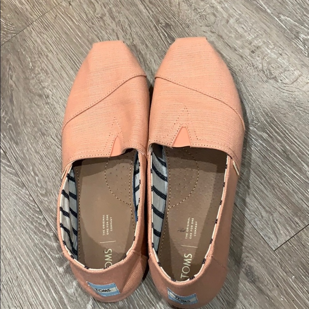 Pink Toms